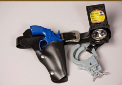 Polizei-Set, Gürtel, Pistole, Handschellen, Marke