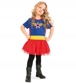 Superheldin Wendy, Kleid mit Schleppe